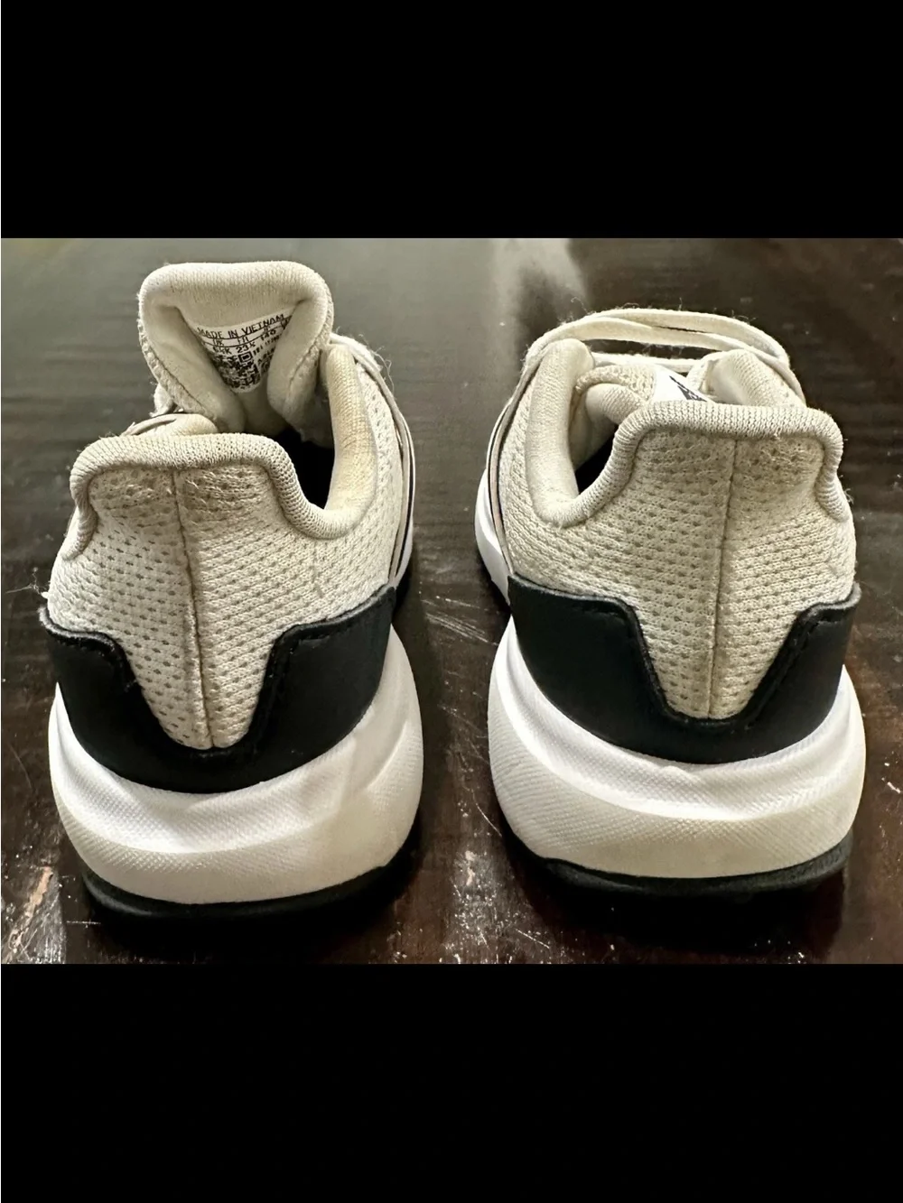 Kids Adidas Ubounce DNA Size 7K White/ Black Sneakers Shoes